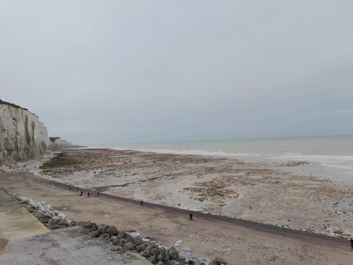 Le Rayon Vert Ault Exterior photo